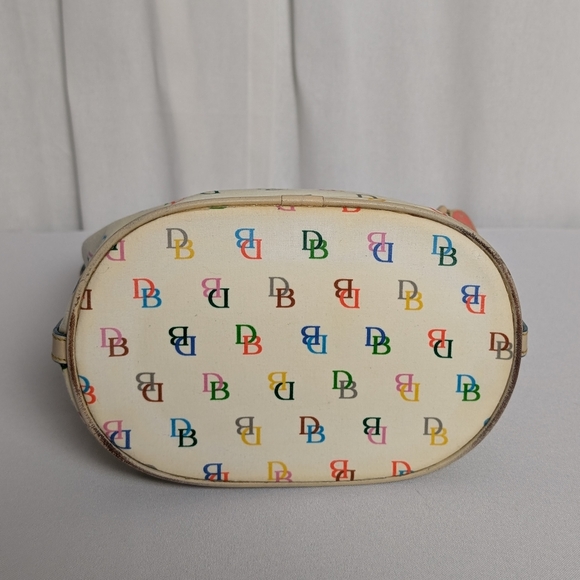 Dooney & Bourke Rainbow Logo & Zipper Hobo Bag With Pink Heart Hang Tag. - Picture 4 of 16